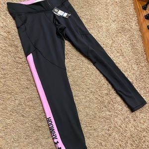 NWT Ladies XL Under Armor Cold Gear Tights